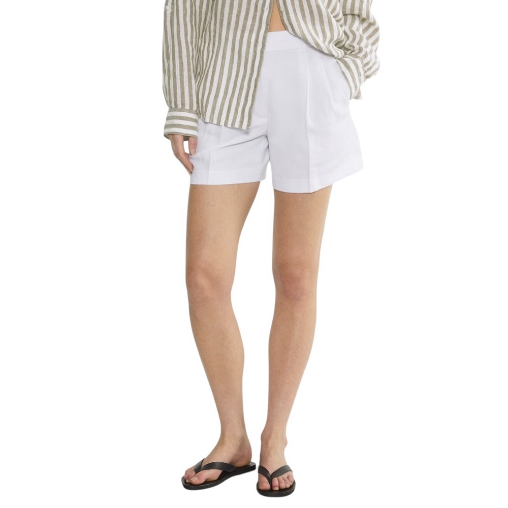 Aritzia The Effortless Short High-Rise Mid-Thigh Pleated White CruiseLinen Sz 14